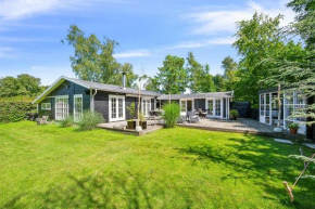 Charming Holiday Home Close To A Great Sandy Beach